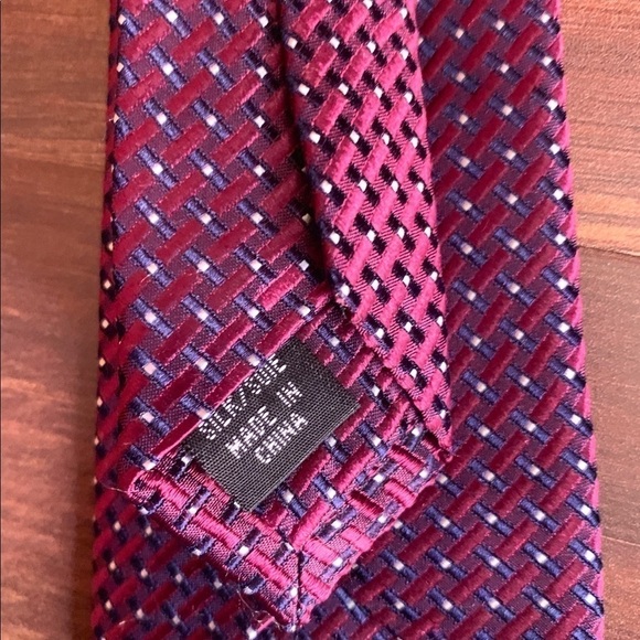 CALVIN KLEIN Burgundy Silk Slim Contemporary Necktie - Picture 5 of 7